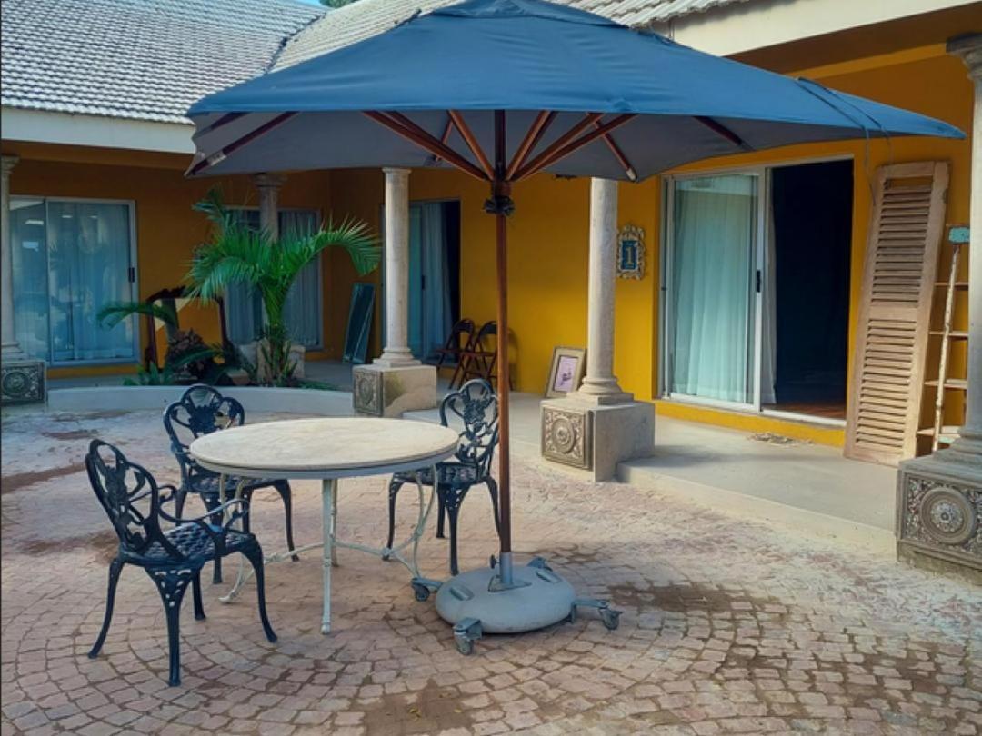 Art And Soul Restaurant, Accommodation, French Bar And Art Gallery Parys Εξωτερικό φωτογραφία