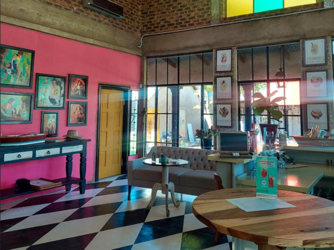 Art And Soul Restaurant, Accommodation, French Bar And Art Gallery Parys Εξωτερικό φωτογραφία